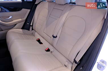 Позашляховик / Кросовер Mercedes-Benz GLC-Class 2016 в 