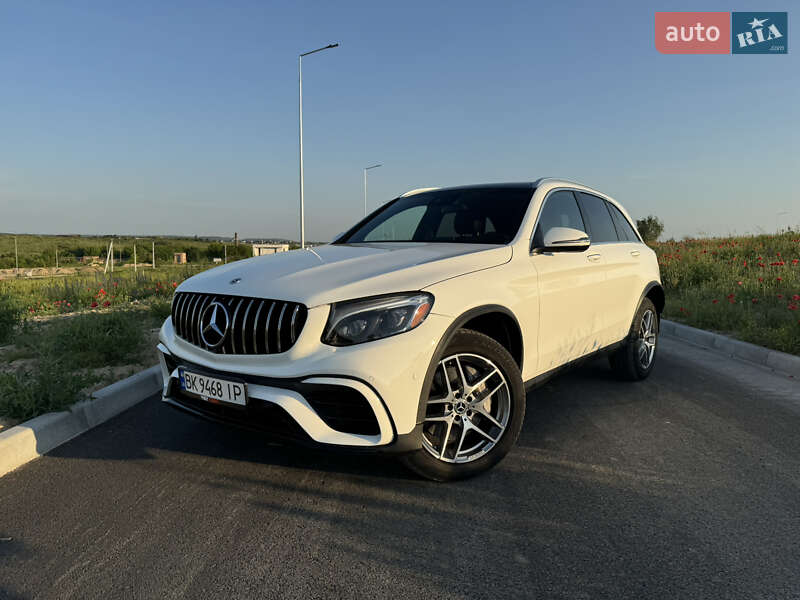 Внедорожник / Кроссовер Mercedes-Benz GLC-Class 2019 в 
