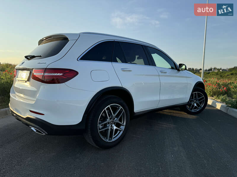 Позашляховик / Кросовер Mercedes-Benz GLC-Class 2019 в Рівному