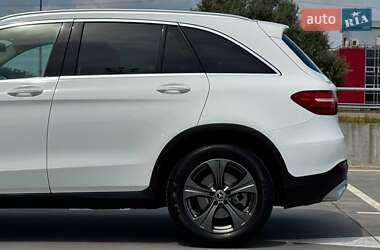 Внедорожник / Кроссовер Mercedes-Benz GLC-Class 2017 в 