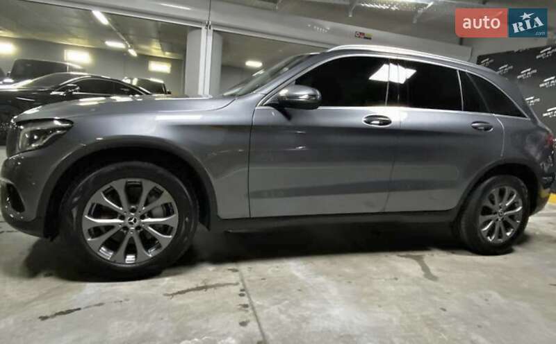 Позашляховик / Кросовер Mercedes-Benz GLC-Class 2017 в Києві