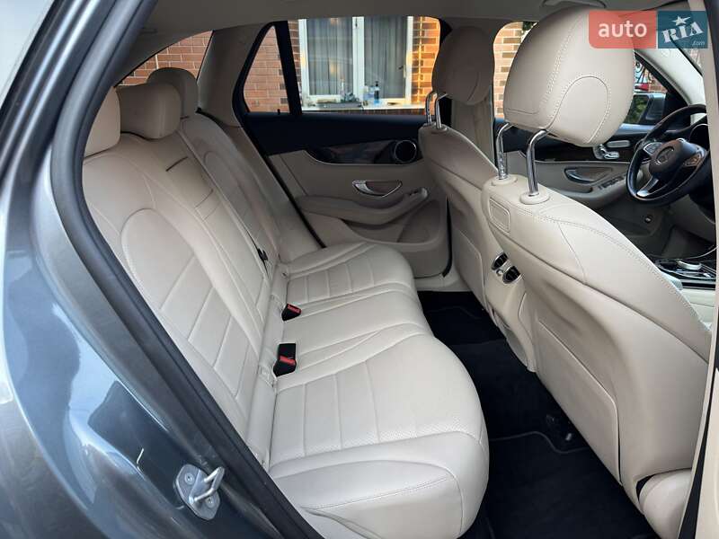 Внедорожник / Кроссовер Mercedes-Benz GLC-Class 2018 в Киеве