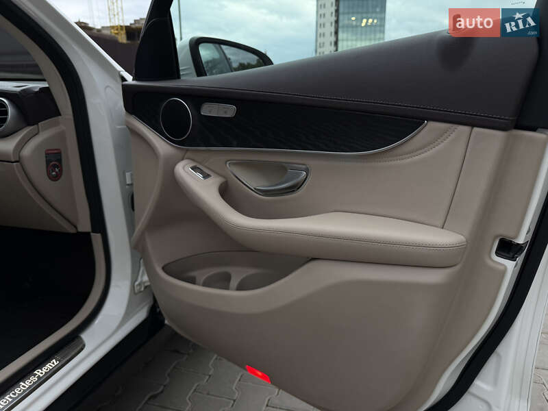 Позашляховик / Кросовер Mercedes-Benz GLC-Class 2015 в Тернополі