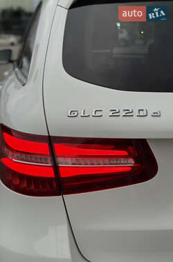 Внедорожник / Кроссовер Mercedes-Benz GLC-Class 2015 в 