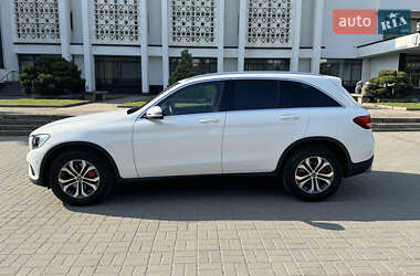 Позашляховик / Кросовер Mercedes-Benz GLC-Class 2017 в 