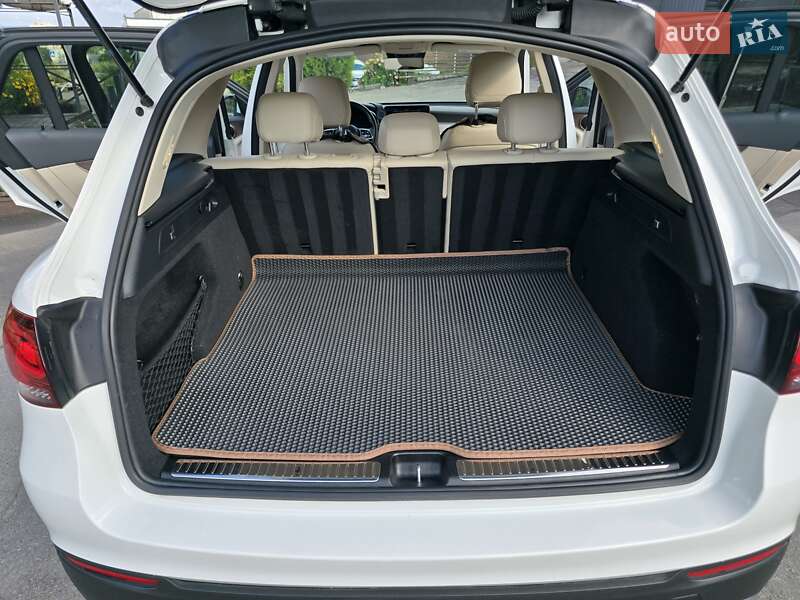 Позашляховик / Кросовер Mercedes-Benz GLC-Class 2021 в Києві