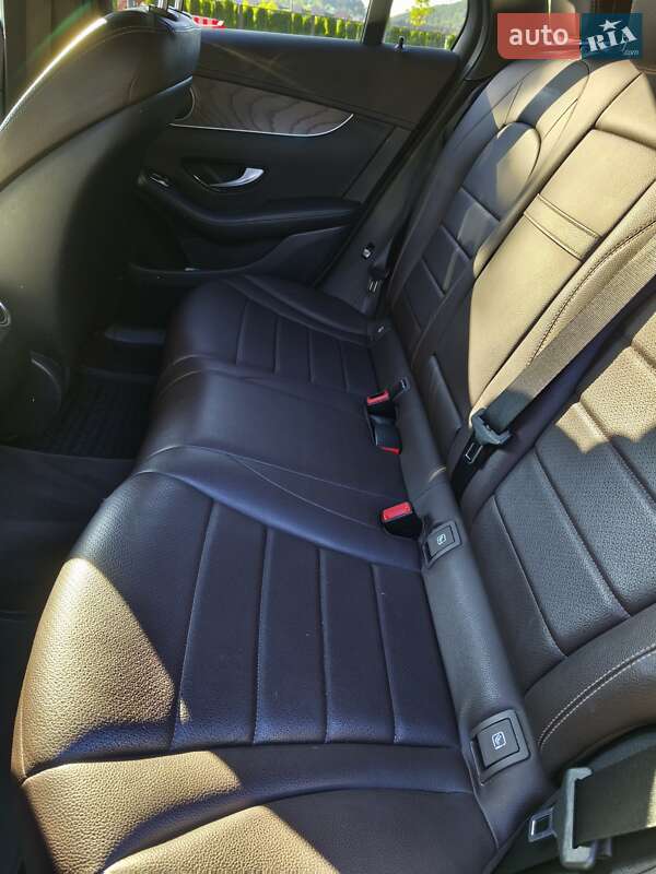 Внедорожник / Кроссовер Mercedes-Benz GLC-Class 2018 в Львове фото 11 Внедорожник / Кроссовер Mercedes-Benz GLC-Class 2018 в Львове