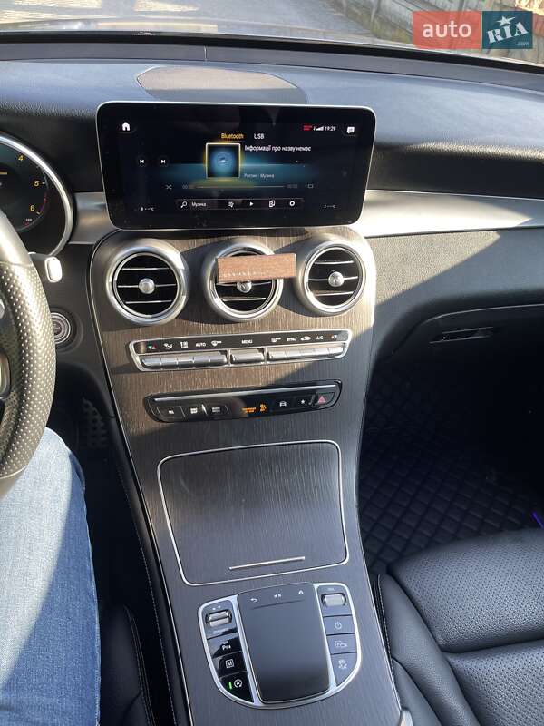 Внедорожник / Кроссовер Mercedes-Benz GLC-Class 2020 в Львове