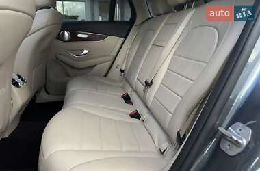 Внедорожник / Кроссовер Mercedes-Benz GLC-Class 2017 в 