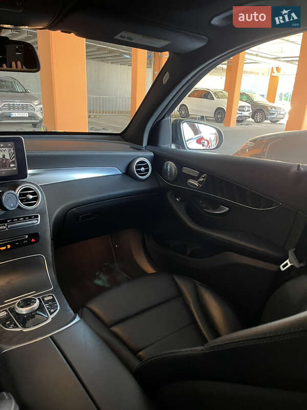 Внедорожник / Кроссовер Mercedes-Benz GLC-Class 2017 в Киеве