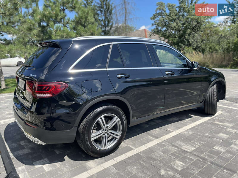 Внедорожник / Кроссовер Mercedes-Benz GLC-Class 2020 в Ужгороде