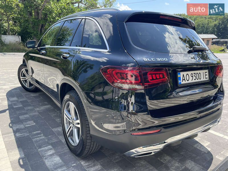 Внедорожник / Кроссовер Mercedes-Benz GLC-Class 2020 в Ужгороде