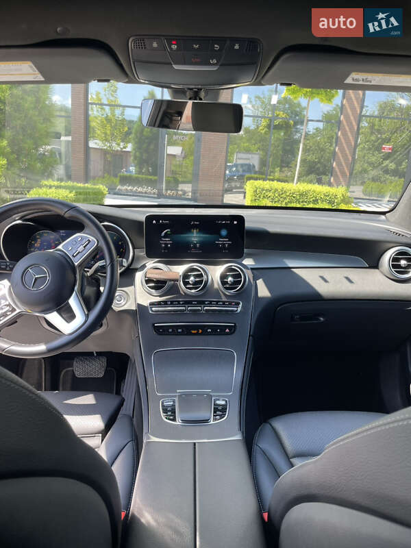 Внедорожник / Кроссовер Mercedes-Benz GLC-Class 2020 в Ужгороде