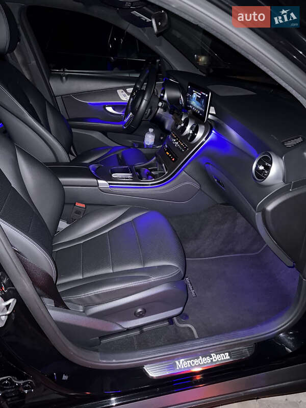 Внедорожник / Кроссовер Mercedes-Benz GLC-Class 2020 в Ужгороде