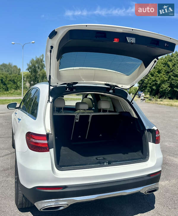 Внедорожник / Кроссовер Mercedes-Benz GLC-Class 2019 в Львове