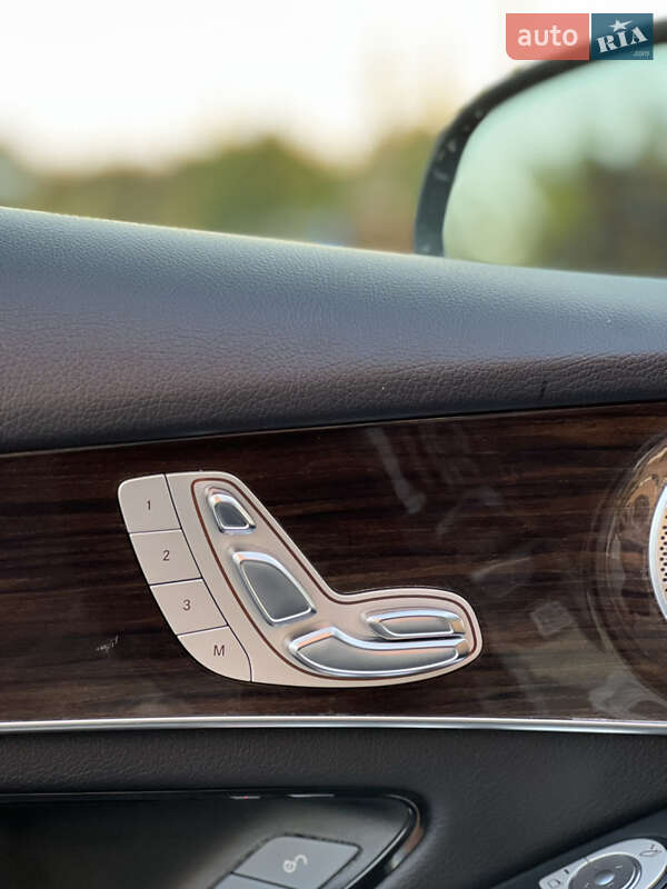 Позашляховик / Кросовер Mercedes-Benz GLC-Class 2018 в Львові фото 29 Позашляховик / Кросовер Mercedes-Benz GLC-Class 2018 в Львові