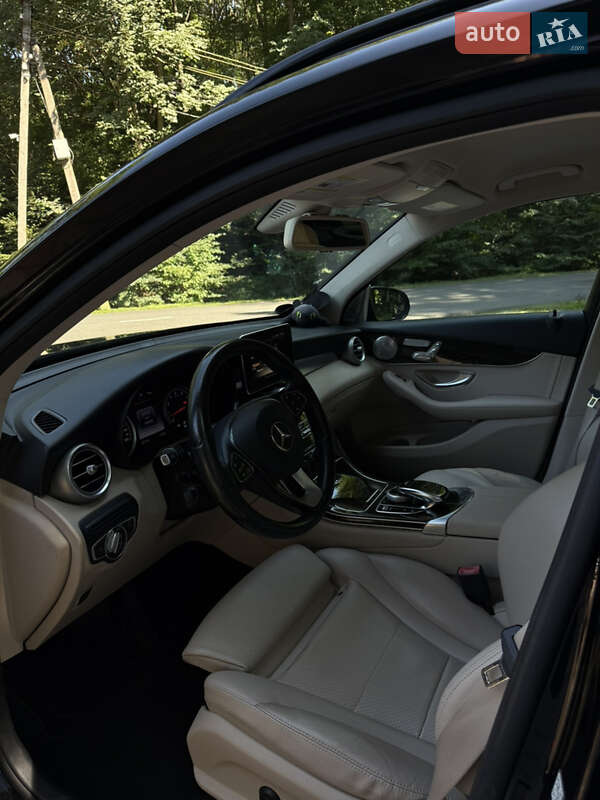 Внедорожник / Кроссовер Mercedes-Benz GLC-Class 2016 в Дрогобыче