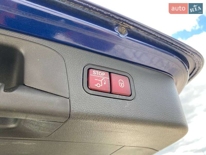 Внедорожник / Кроссовер Mercedes-Benz GLC-Class 2017 в Львове фото 26 Внедорожник / Кроссовер Mercedes-Benz GLC-Class 2017 в Львове