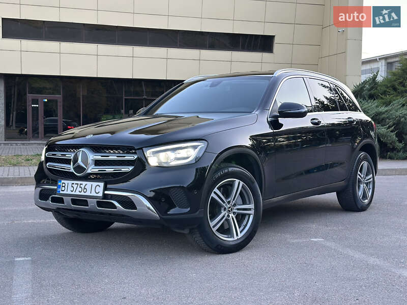 Mercedes-Benz GLC-Class 2021
