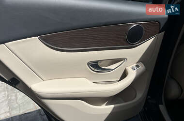 Внедорожник / Кроссовер Mercedes-Benz GLC-Class 2019 в 