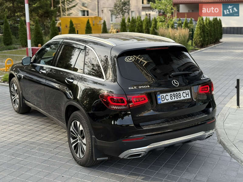 Внедорожник / Кроссовер Mercedes-Benz GLC-Class 2019 в Львове фото 23 Внедорожник / Кроссовер Mercedes-Benz GLC-Class 2019 в Львове