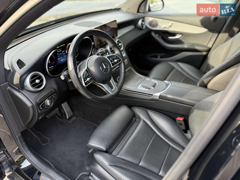 Внедорожник / Кроссовер Mercedes-Benz GLC-Class 2019 в Львове фото 35 Внедорожник / Кроссовер Mercedes-Benz GLC-Class 2019 в Львове
