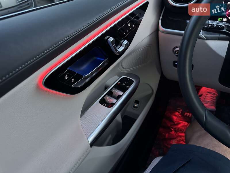 Внедорожник / Кроссовер Mercedes-Benz GLC-Class 2023 в Тернополе