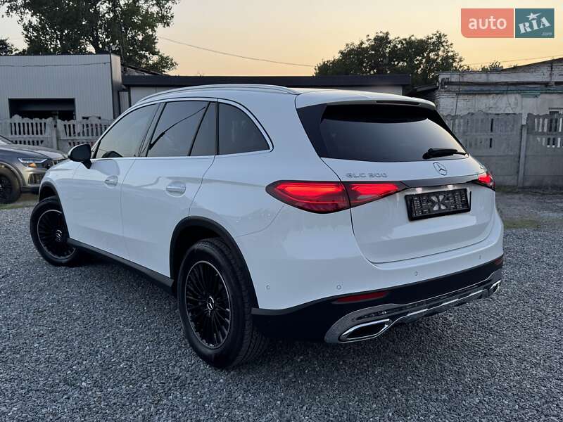 Внедорожник / Кроссовер Mercedes-Benz GLC-Class 2023 в Тернополе
