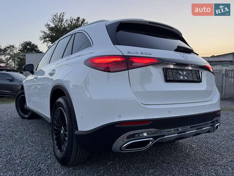 Внедорожник / Кроссовер Mercedes-Benz GLC-Class 2023 в Тернополе