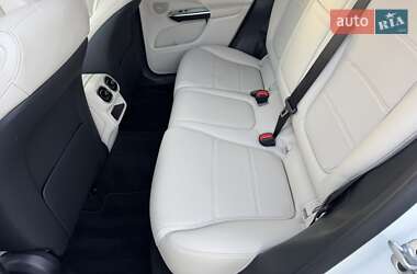 Внедорожник / Кроссовер Mercedes-Benz GLC-Class 2023 в 