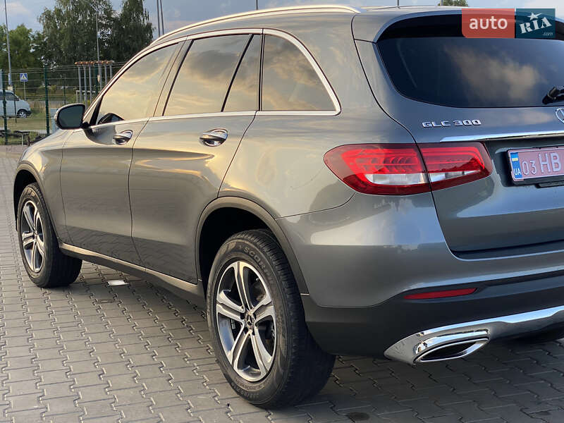 Внедорожник / Кроссовер Mercedes-Benz GLC-Class 2019 в Луцке