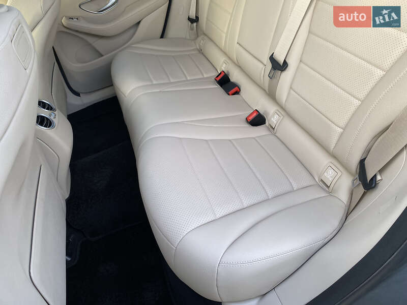 Внедорожник / Кроссовер Mercedes-Benz GLC-Class 2019 в Луцке