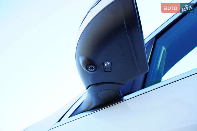 Внедорожник / Кроссовер Mercedes-Benz GLC-Class 2018 в Житомире