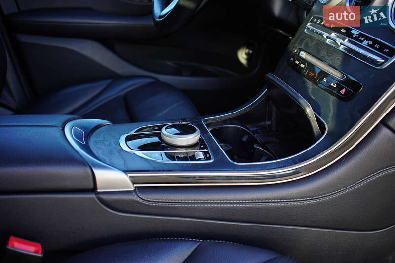 Внедорожник / Кроссовер Mercedes-Benz GLC-Class 2018 в Житомире