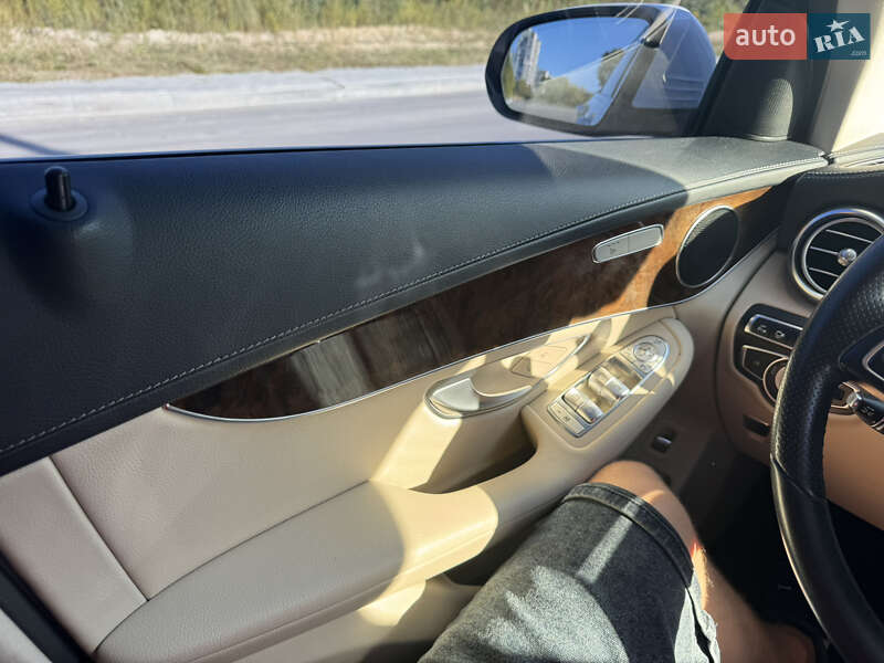Внедорожник / Кроссовер Mercedes-Benz GLC-Class 2017 в Житомире фото 11 Внедорожник / Кроссовер Mercedes-Benz GLC-Class 2017 в Житомире