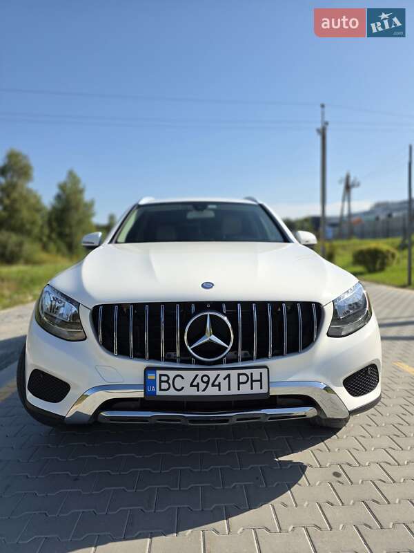 Внедорожник / Кроссовер Mercedes-Benz GLC-Class 2019 в 