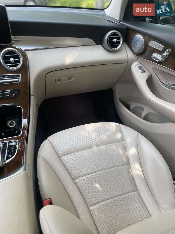 Позашляховик / Кросовер Mercedes-Benz GLC-Class 2016 в Івано-Франківську