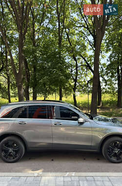 Внедорожник / Кроссовер Mercedes-Benz GLC-Class 2015 в 