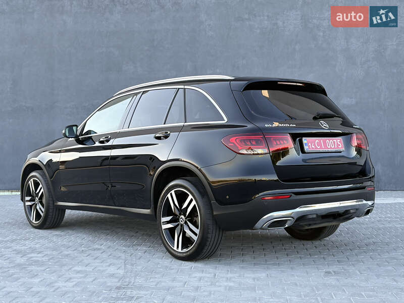 Позашляховик / Кросовер Mercedes-Benz GLC-Class 2021 в Львові
