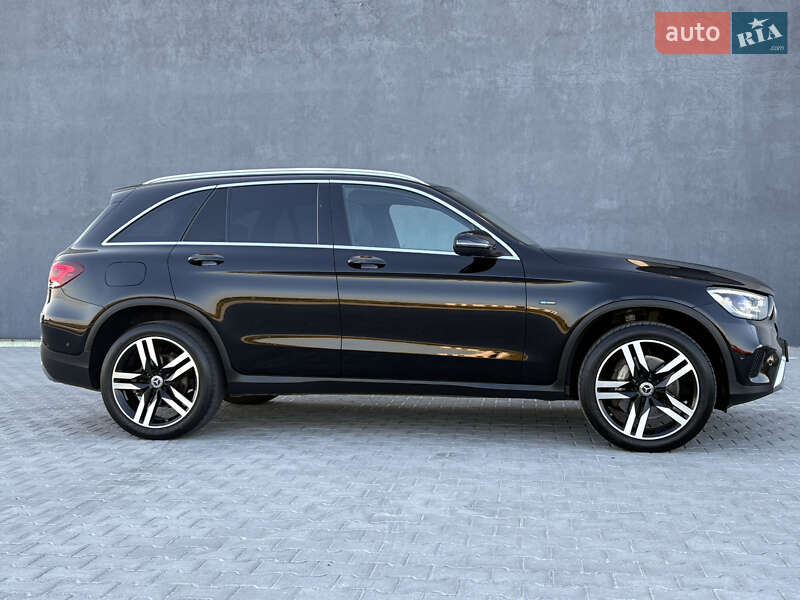 Позашляховик / Кросовер Mercedes-Benz GLC-Class 2021 в Львові