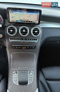 Внедорожник / Кроссовер Mercedes-Benz GLC-Class 2021 в 