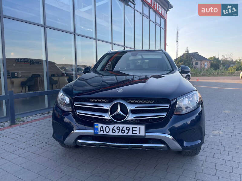 Внедорожник / Кроссовер Mercedes-Benz GLC-Class 2017 в Ужгороде фото 6 Внедорожник / Кроссовер Mercedes-Benz GLC-Class 2017 в Ужгороде