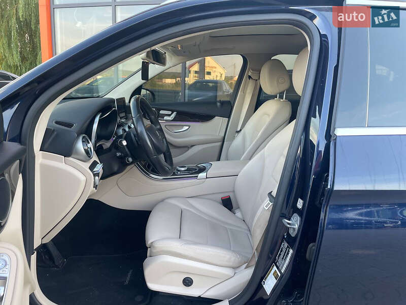 Внедорожник / Кроссовер Mercedes-Benz GLC-Class 2017 в Ужгороде фото 8 Внедорожник / Кроссовер Mercedes-Benz GLC-Class 2017 в Ужгороде