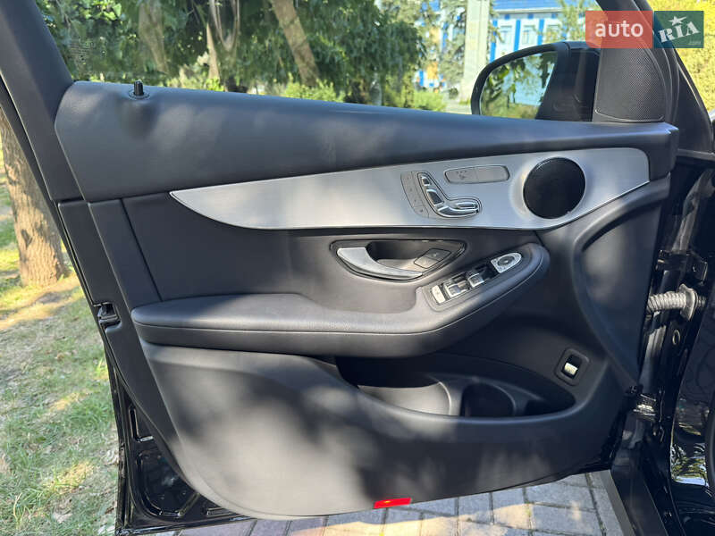 Позашляховик / Кросовер Mercedes-Benz GLC-Class 2021 в Києві