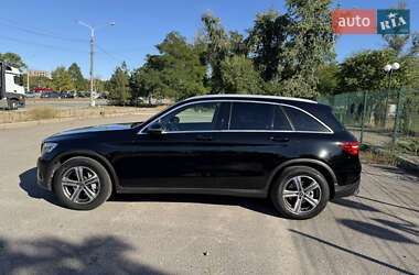 Позашляховик / Кросовер Mercedes-Benz GLC-Class 2017 в 