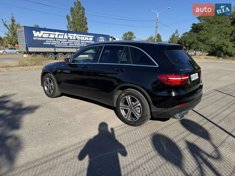 Позашляховик / Кросовер Mercedes-Benz GLC-Class 2017 в Запоріжжі