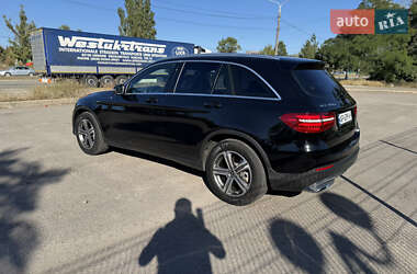 Позашляховик / Кросовер Mercedes-Benz GLC-Class 2017 в 