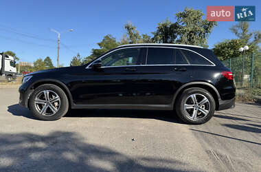 Позашляховик / Кросовер Mercedes-Benz GLC-Class 2017 в 