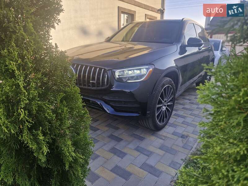 Внедорожник / Кроссовер Mercedes-Benz GLC-Class 2020 в 
