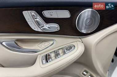 Позашляховик / Кросовер Mercedes-Benz GLC-Class 2019 в 